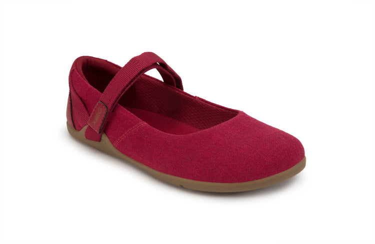 CAH-RGU_Cassie-Hemp_Red-Gum_AngleRight-735-WEB