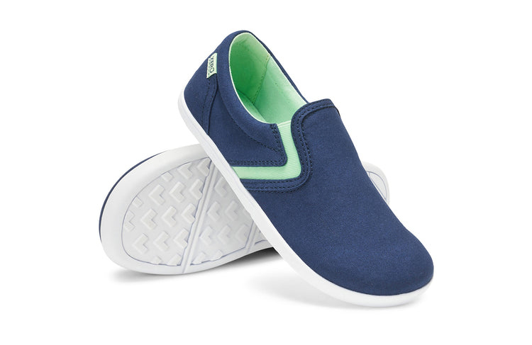 CAPY-NGBU_Dillon-Canvas-Slip-On-Youth_Insignia-Blue_Pair1_0026_WEB