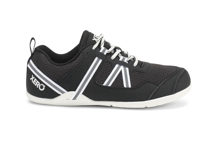 PRW-BLW_Prio_Black-White_SideR_2144_WEB