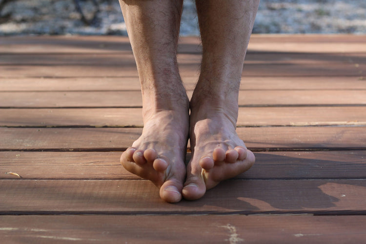4 Exercises to Strengthen Your Feet