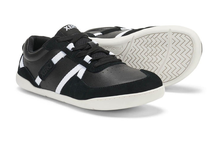 KOM-BLW_Kelso_Black-White_Pair2_2188_WEB