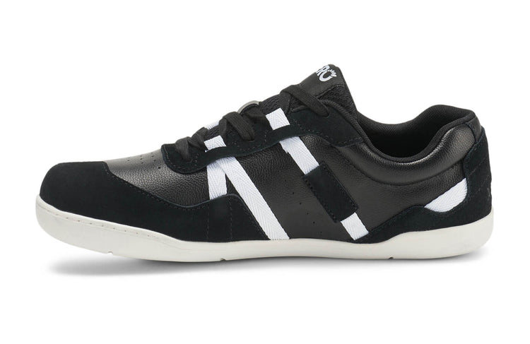 KOM-BLW_Kelso_Black-White_SideL_1084_WEB