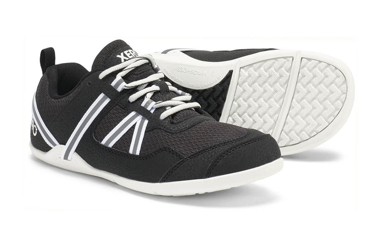 PRW-BLW_Prio_Black-White_Pair2_2239_WEB