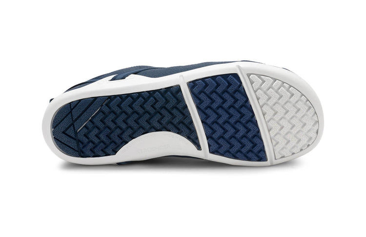 PRW-NGBU_Prio_Insignia-Blue_Sole_00005_WEB
