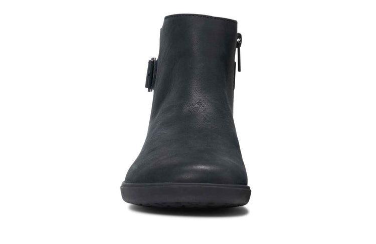 TATW-BLCK_Tari-II_Black_Front_0014_WEB