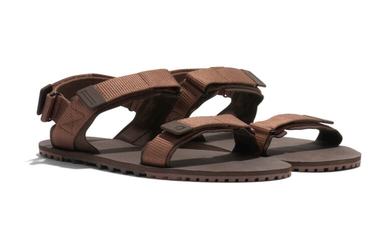 D-Trail men's brown sandals, angle view
